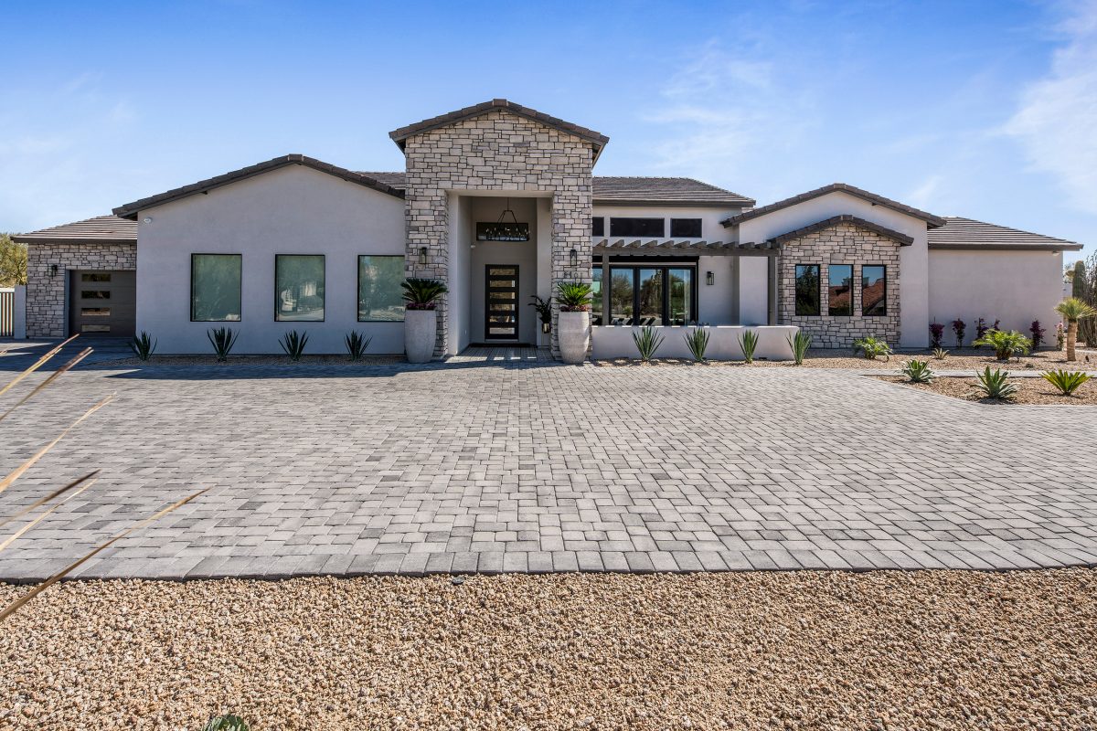 9 8101 E. Camino Adele (I) Brian Keller My Home Group Real Estate